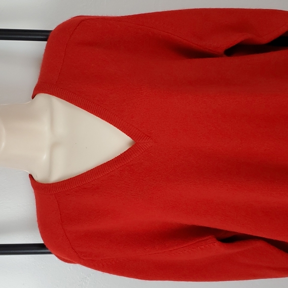 Vintage Burberry cashmere v-neck red knit Authentic sweater women size 40 - Picture 2 of 9